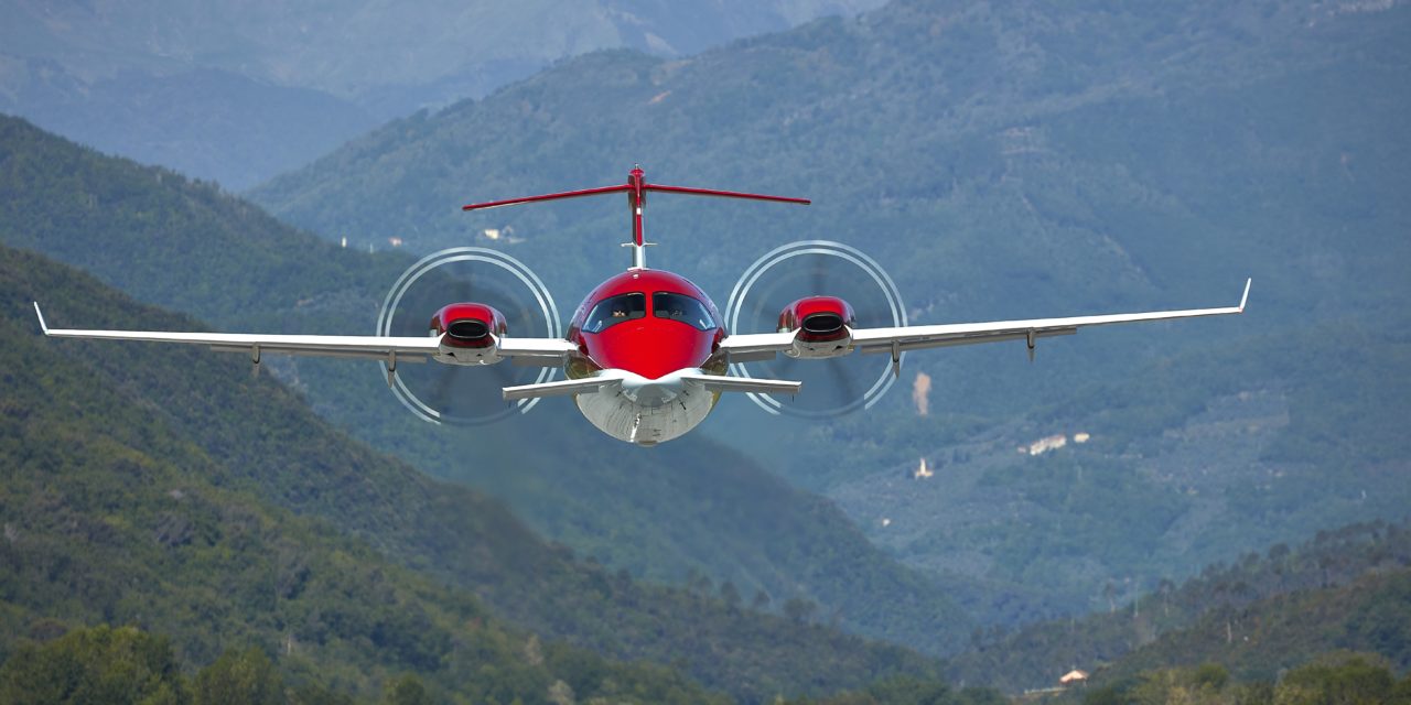 Piaggio Aerospace delivers two P.180 Avanti EVO