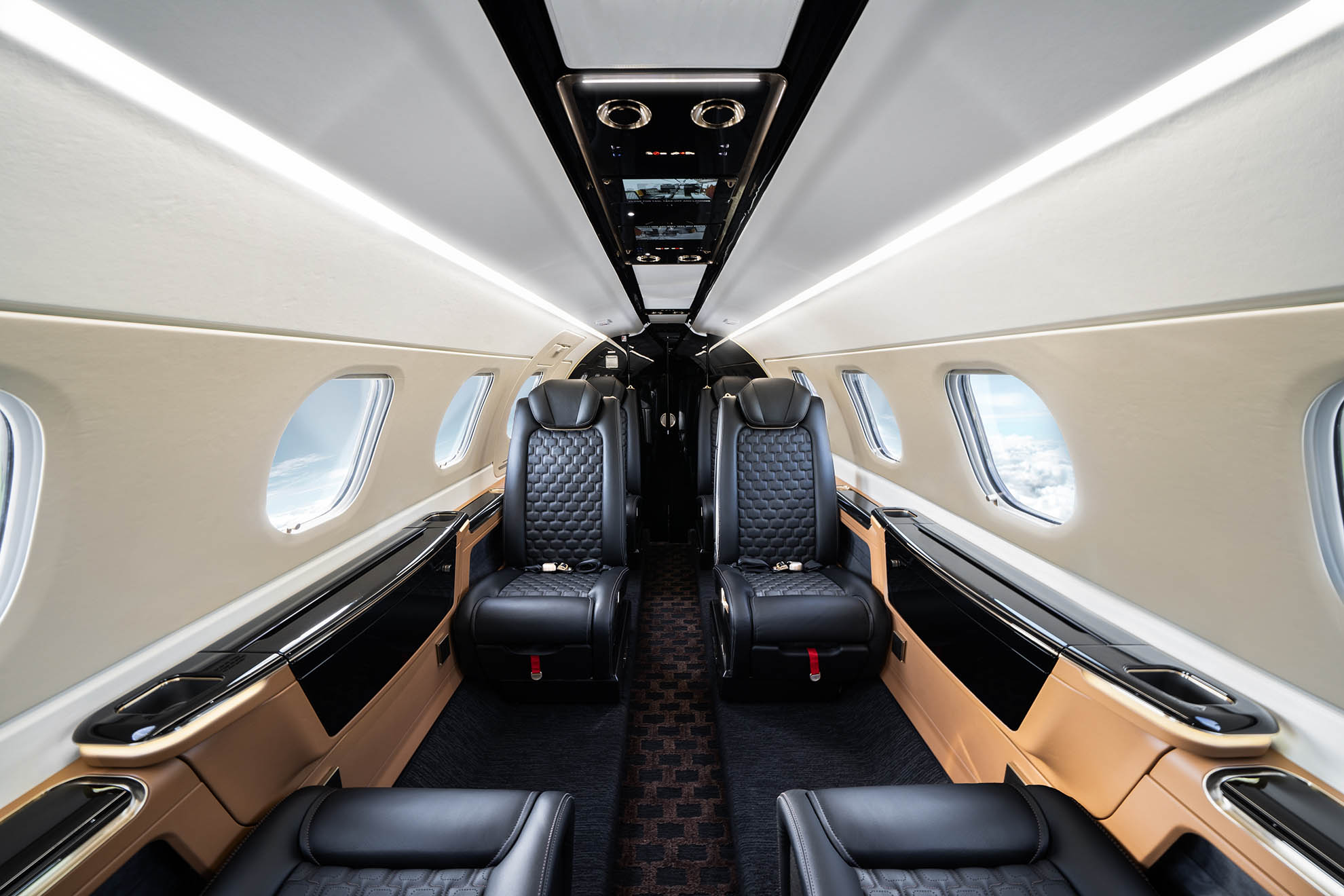 The Phenom 300E the first singlepilot jet to reach Mach 0.80