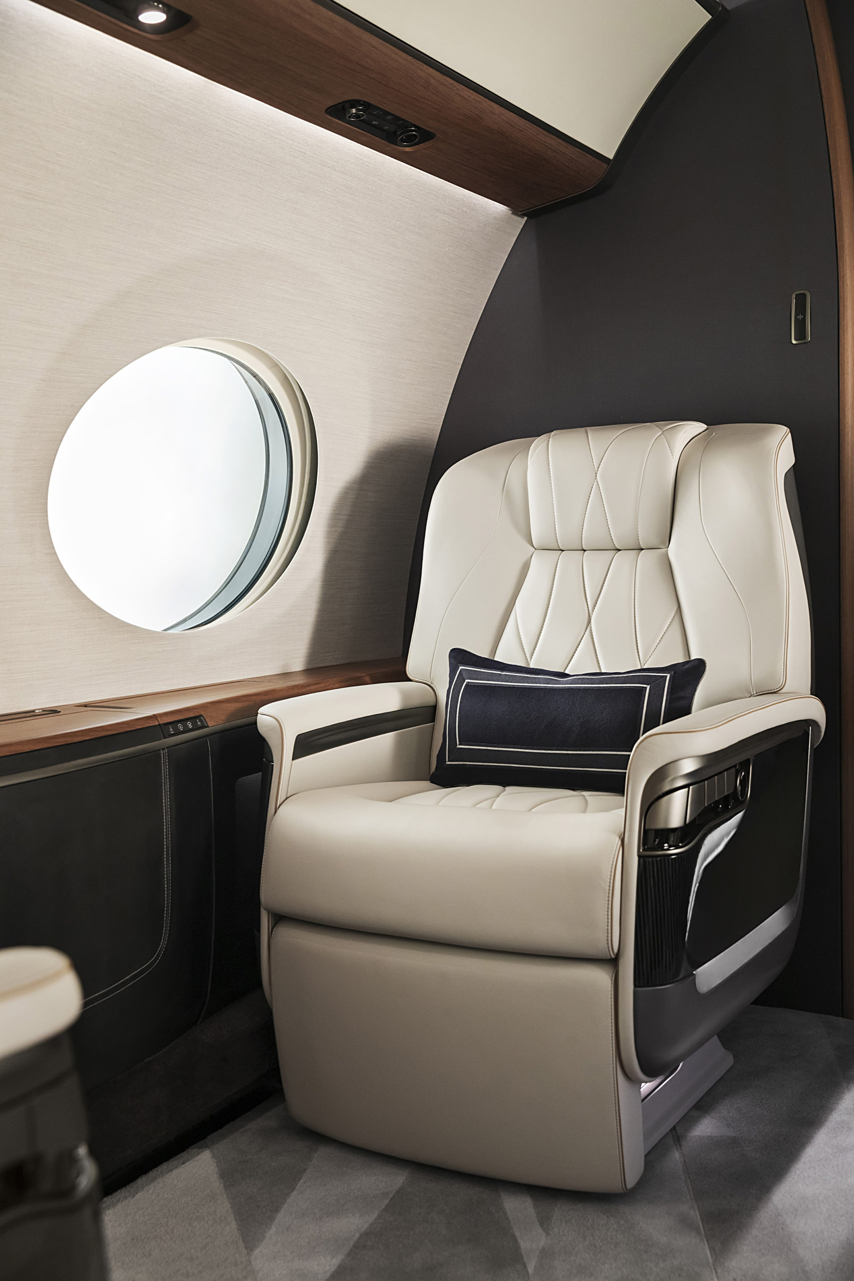 Gulfstream G700 Recognized For Design Excellence Ultimate Jet The Voice Of Business Aviation 9796