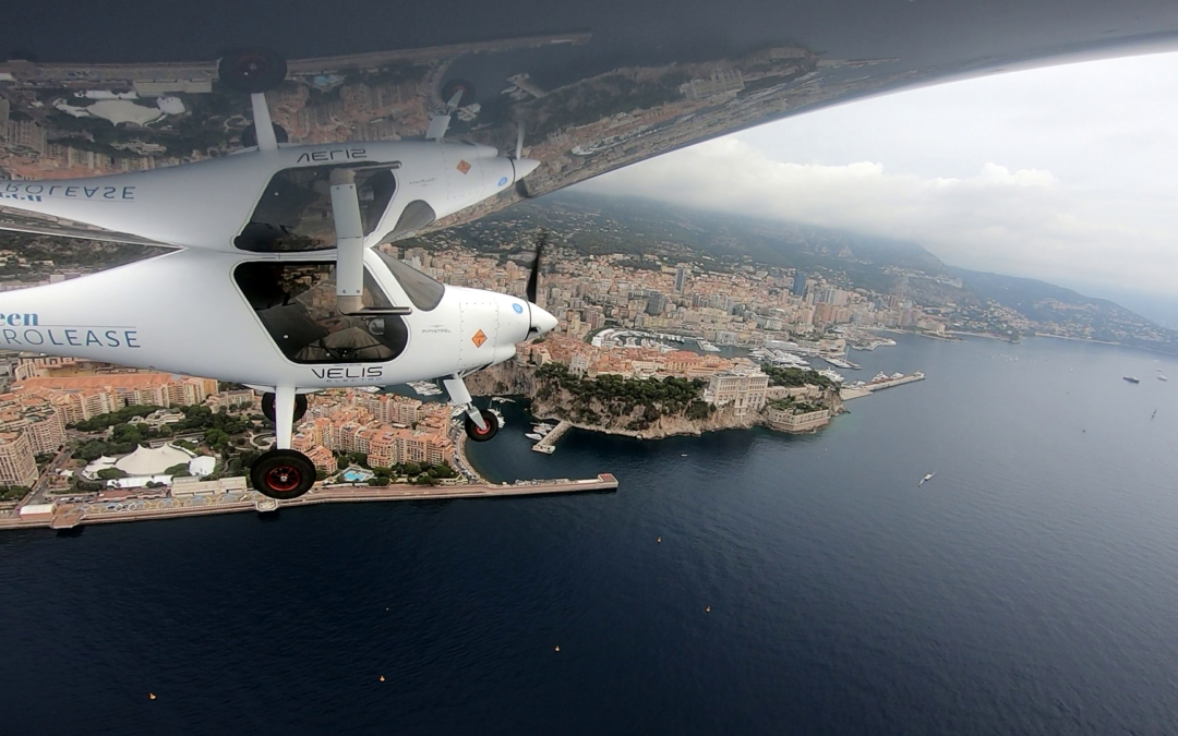 A world first : H.S.H Prince Albert II of Monaco flies electric