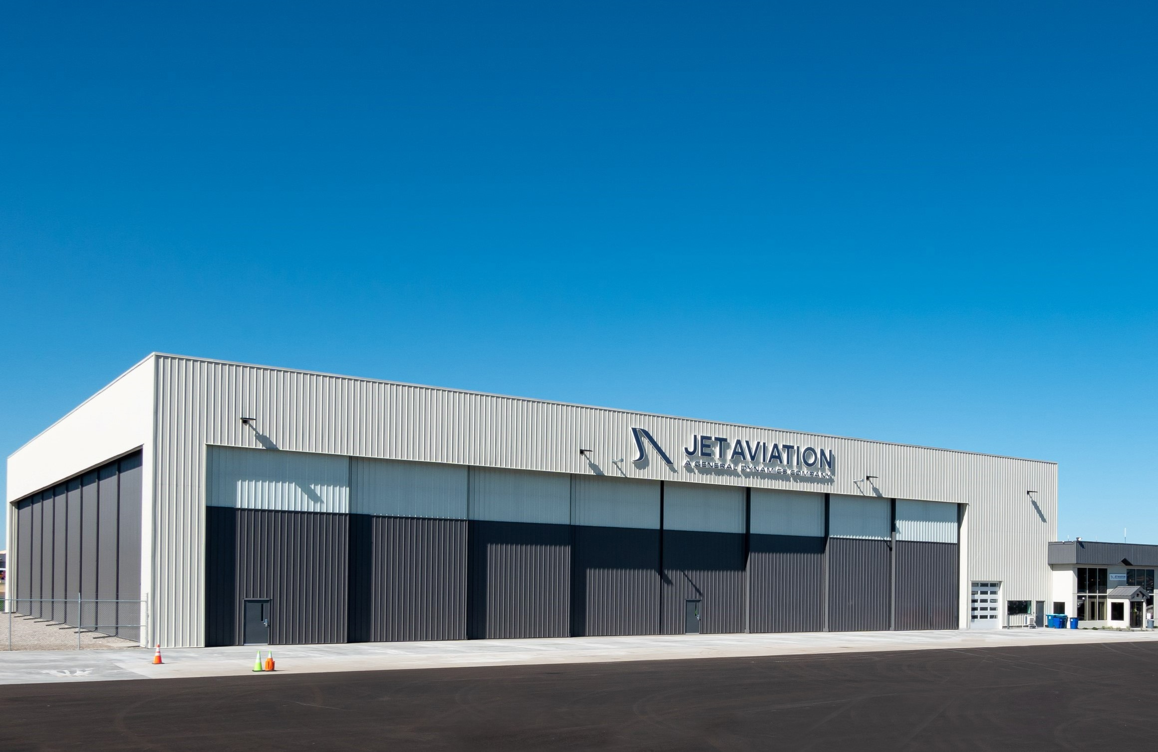 Jet Aviation Opens New Hangar In Bozeman, Montana - Ultimate Jet | The ...