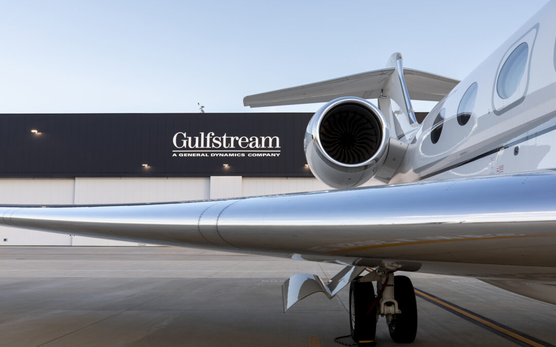 Gulfstream and FlightSafety Celebrate 10 Years of Courtesy Training Program 