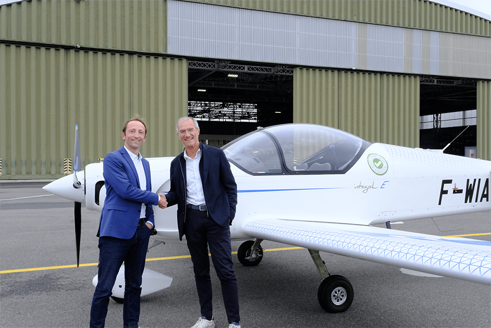 EDF group takes a stake in AURA AERO