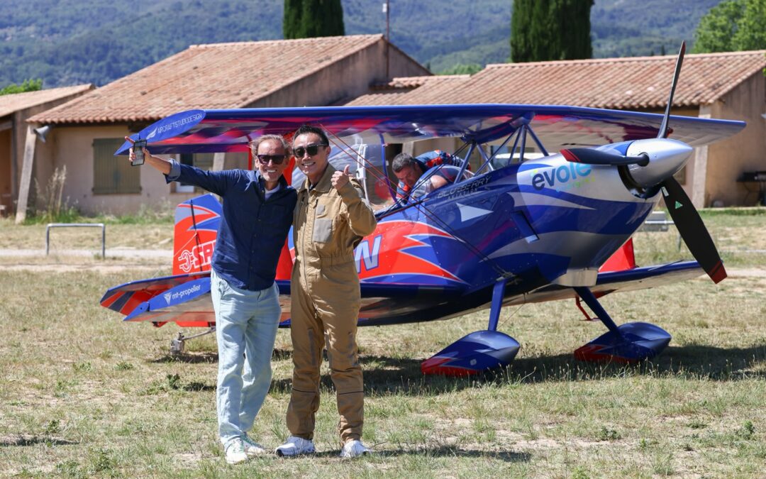 Blueberry Aviation celebrates the summer season with aerobatics champion Florent Oddon